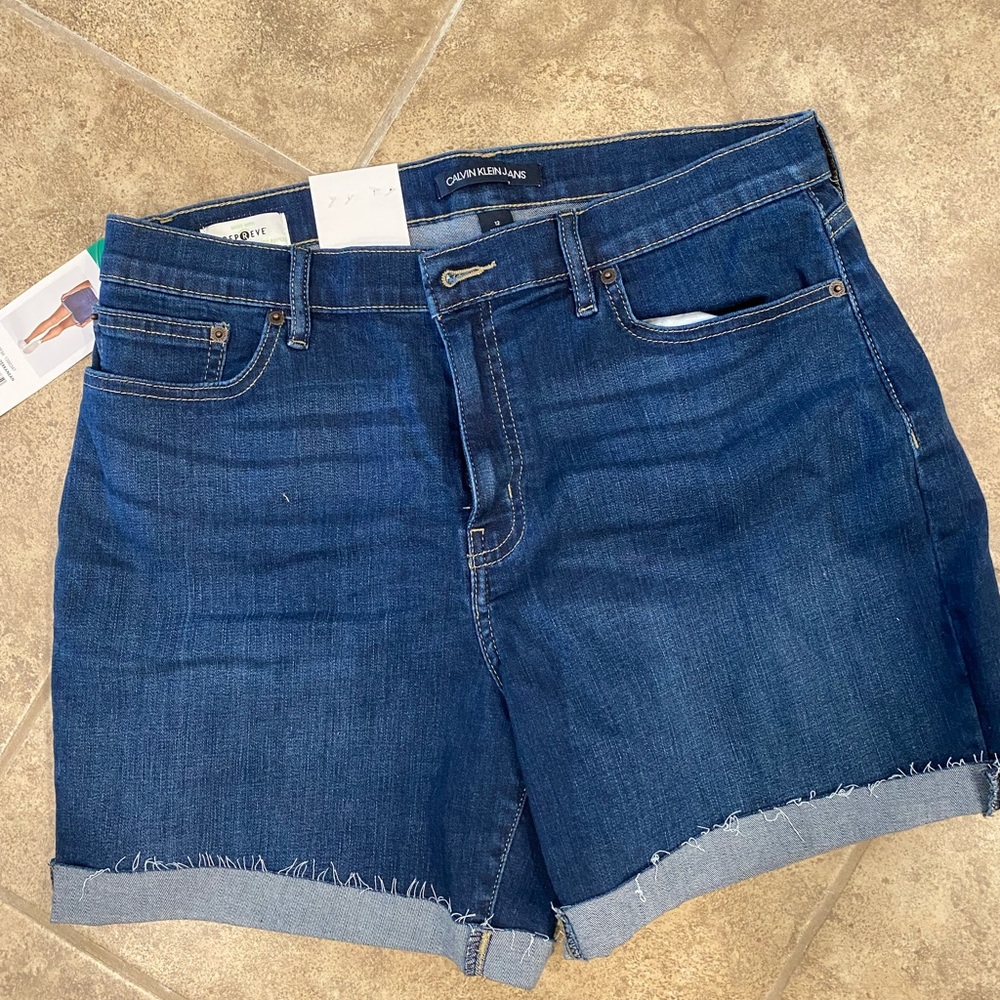 NWT Calvin Klein shorts size 12